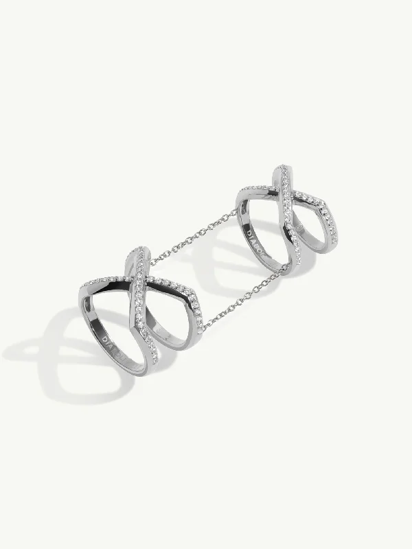 Engagement rings with engraved initials inside bands -Exquis Gemini Infinity Ring With Pavé-Set Brilliant White Diamonds In Platinum