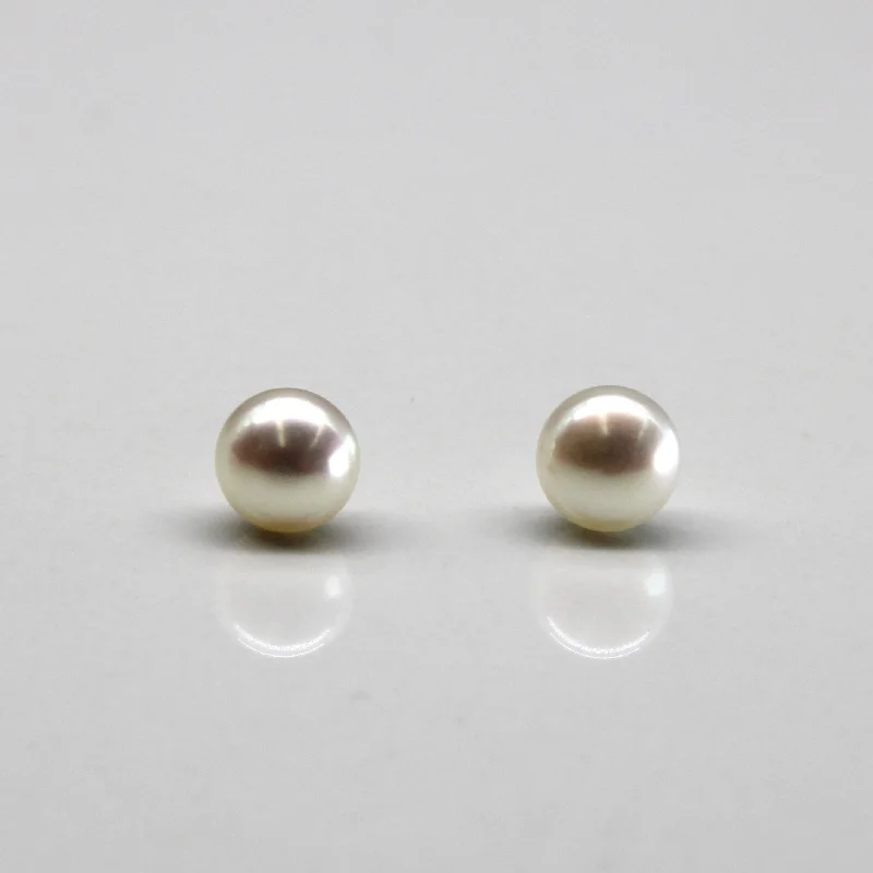 Lightweight Stud Earrings for All Day -Pearl Stud Earrings