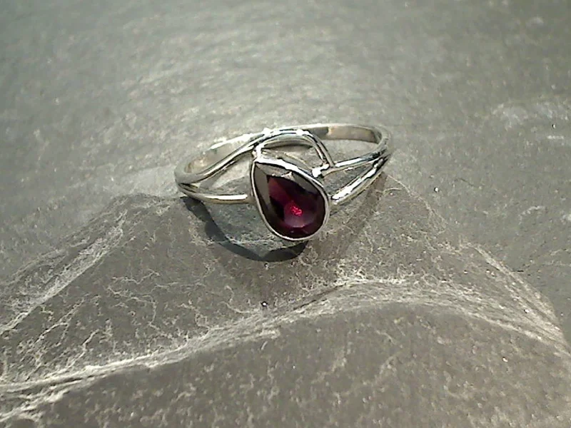 Women’s rings with bezel-set aquamarine gems -Size 9 Garnet, Sterling Silver Ring