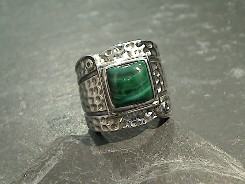 Women’s rings with labradorite for mystic flash -Size 7 Malachite, Sterling Silver Ring