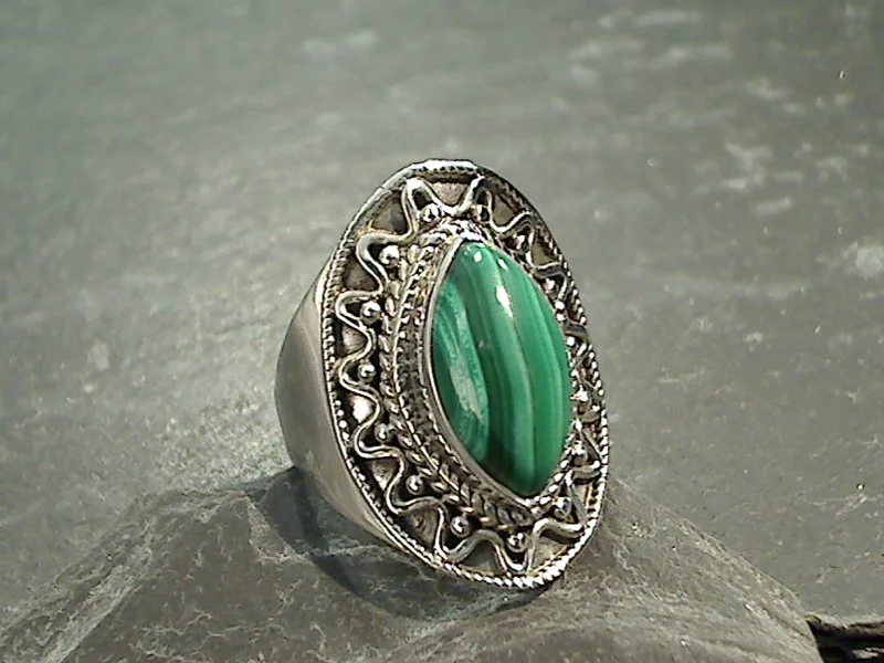 Women’s artisan rings with raw garnet texture -Size 8 Malachite, Sterling Silver Ring