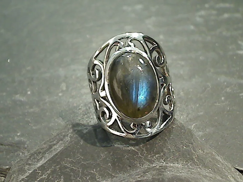 Women’s platinum rings with dazzling black diamonds -Size 7 Labradorite, Sterling Silver Ring