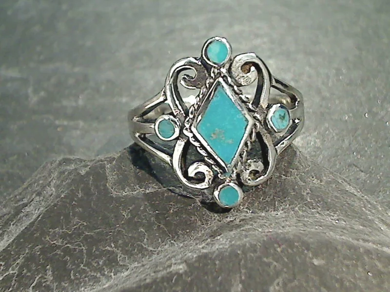 Women’s rings with clustered rose quartz stones -Size 5.75 Turquoise, Sterling Silver Ring