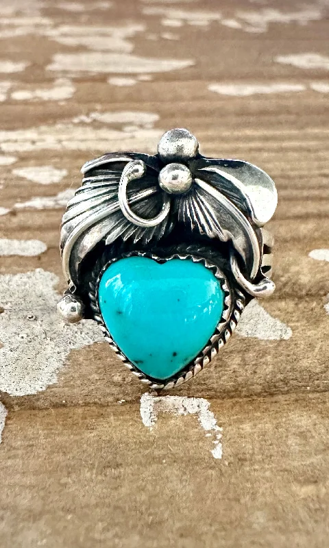 Women’s rings with claw-set jade for security -BLUE CORAZON J. Piaso Jr Sterling Silver & Turquoise Flower Heart Ring • Size 7 1/4