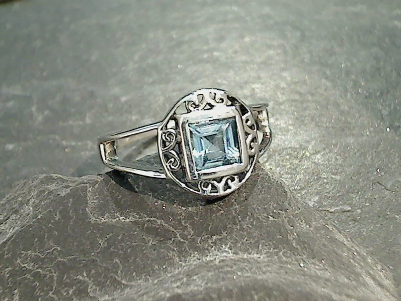 Women’s rings with rough sapphire for chic -Size 7 Blue Topaz, Sterling Silver Ring