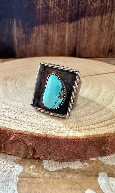 Women’s rings with natural turquoise for boho -SHADOW BOXING Vintage Silver & Blue Turquoise Shadow Box Ring • Size 9